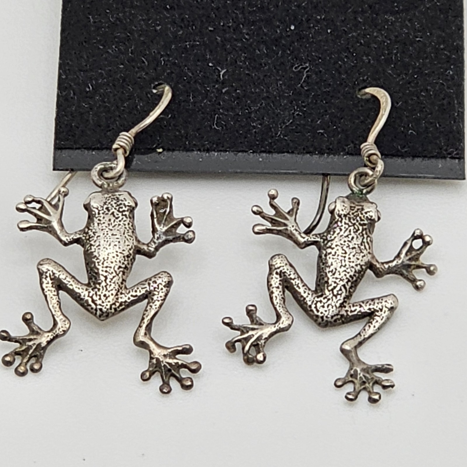 Pscl Peter Stone Signed 925 Sterling Silver 3d Frog Earrings Pierced Dangle